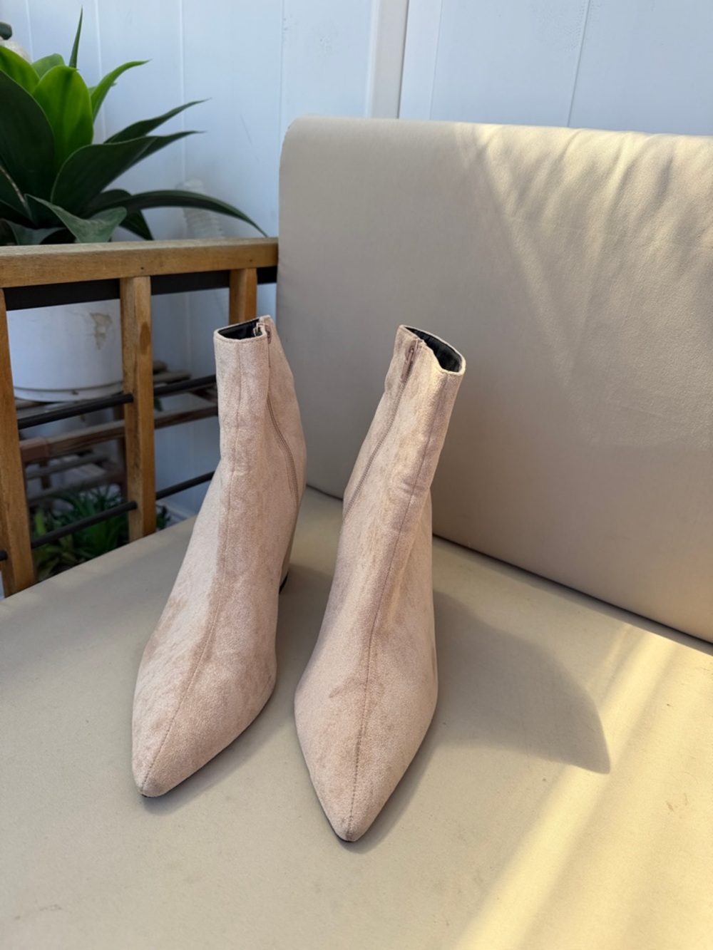 Forever 21 Blush Pointed Toe Ankle Booties